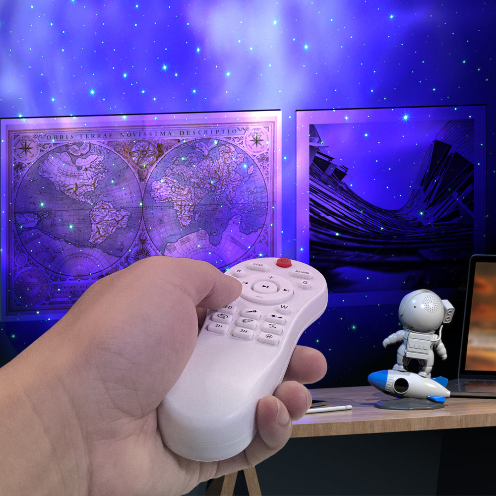 Astronaut Projection Lamp for Bedroom Decor – LED Galaxy Projector with Stars and Nebula Effects for Relaxing Ambience