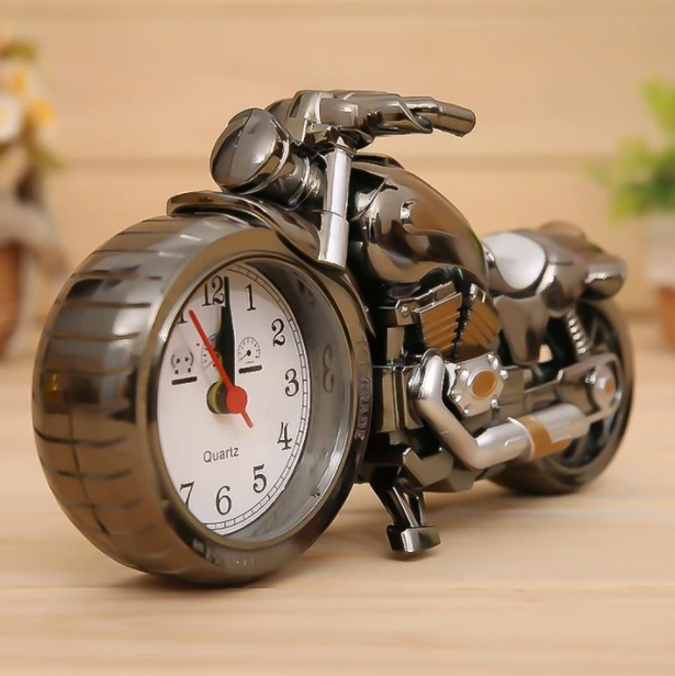 Vintage Motorcycle Alarm Clock for Bedroom Decor – Retro Desk Clock with Time Display and Alarm Function