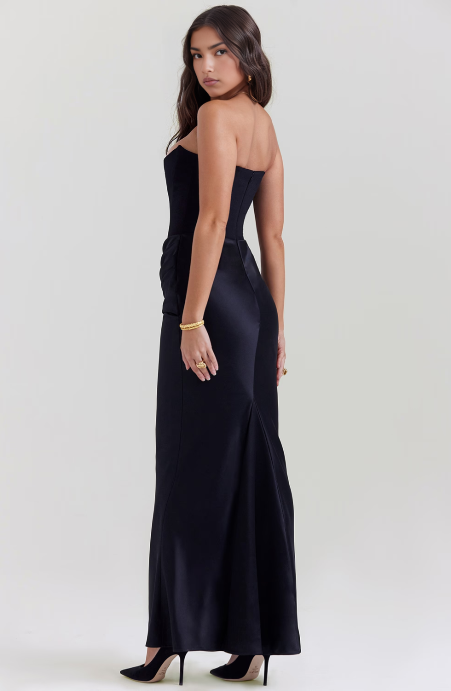 Strapless Corset Maxi Dress – Sculpted Silhouette with Elegant, Timeless Design