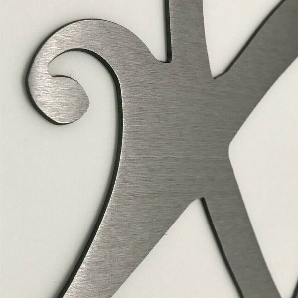 Infinite Heart Iron Wall Art - Timeless Love Design
