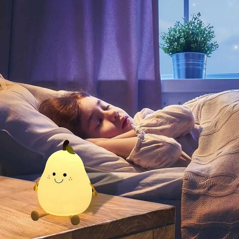 Cozy Pear-Shaped Silicone Night Light – Soft 7-Color Glow, Tap Control & USB Rechargeable | Nursery & Kids’ Room Mood Lamp