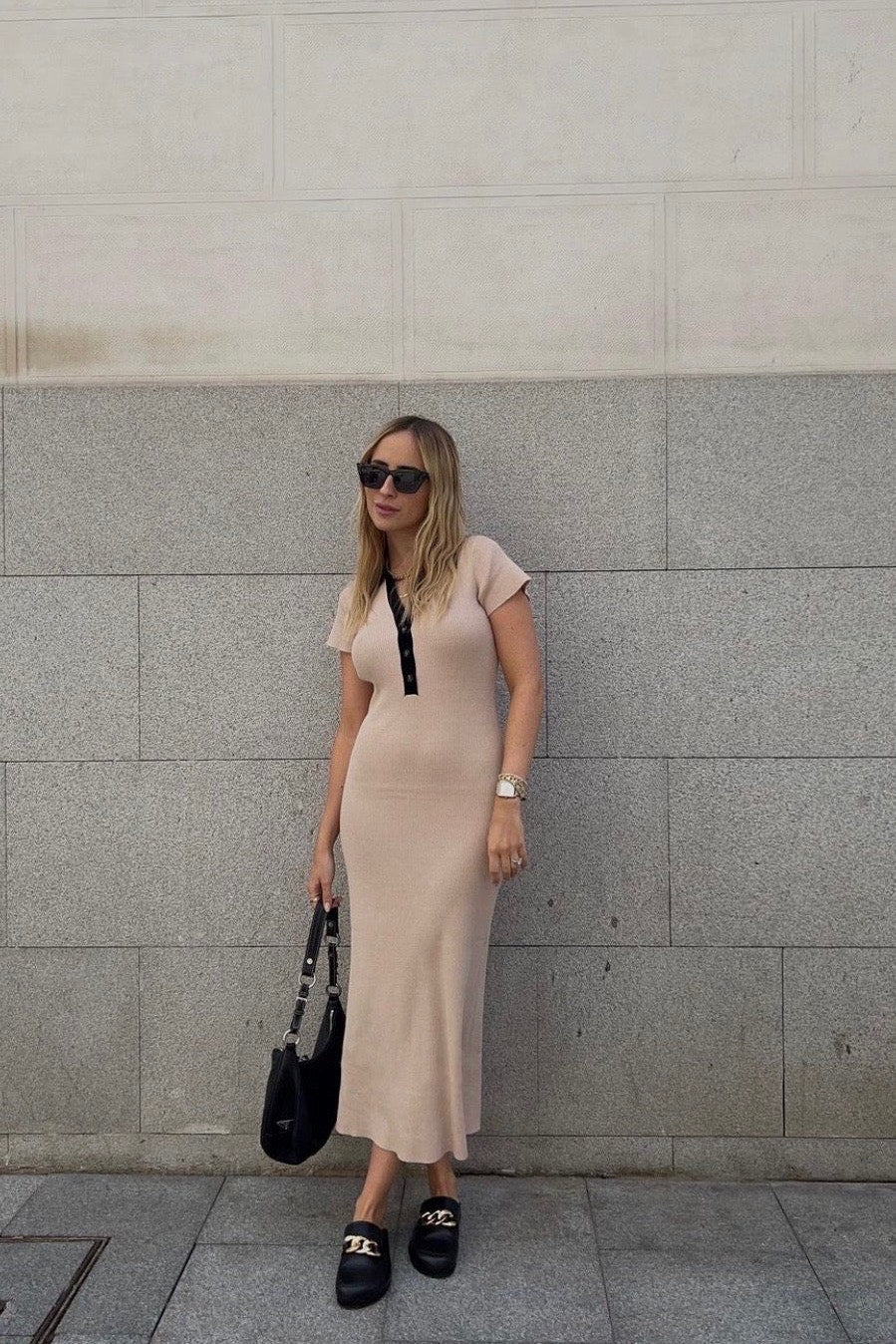 Ribbed Knit Midi Dress with Contrast Collar – Elegant Fitted Dress for Women for Work, Casual Wear and Smart Occasions