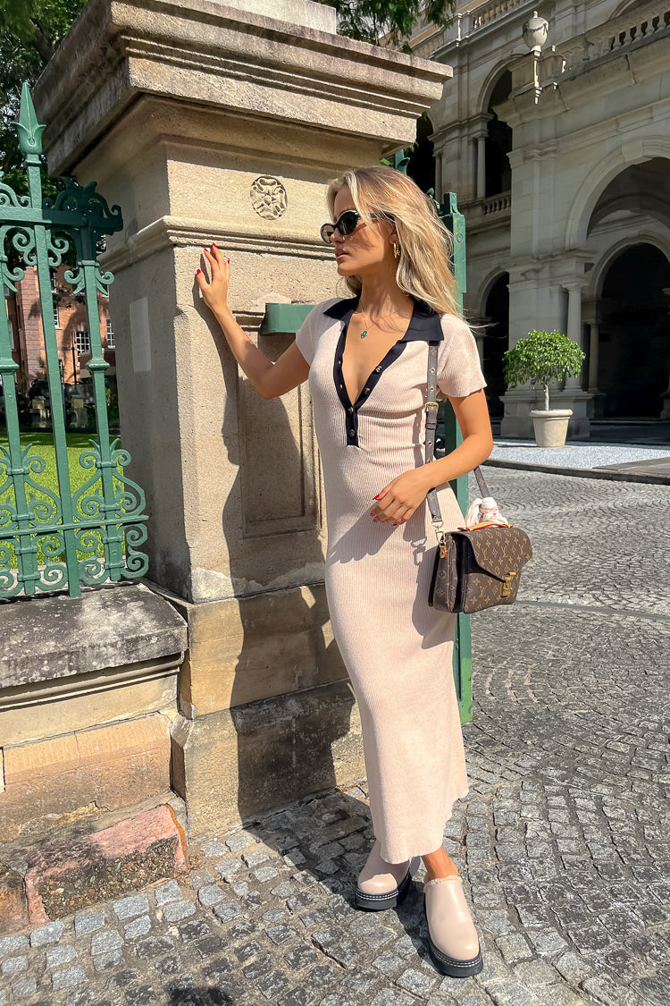 Ribbed Knit Midi Dress with Contrast Collar – Elegant Fitted Dress for Women for Work, Casual Wear and Smart Occasions