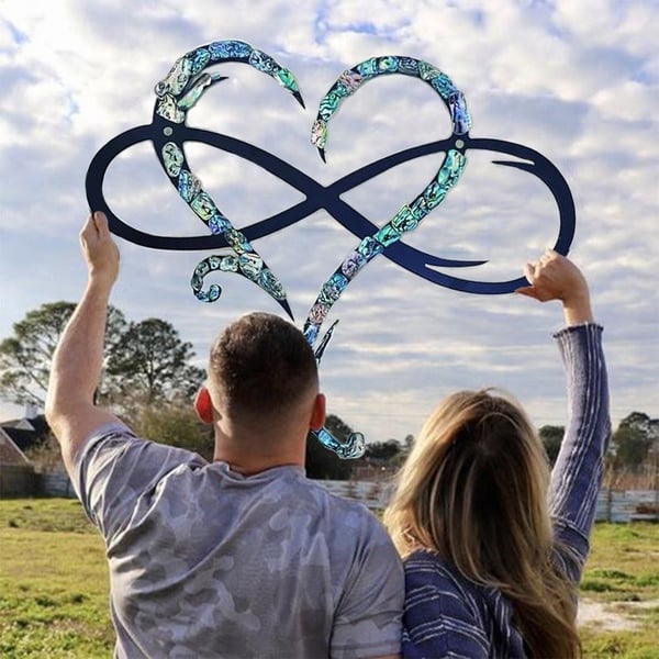 Infinite Heart Iron Wall Art - Timeless Love Design