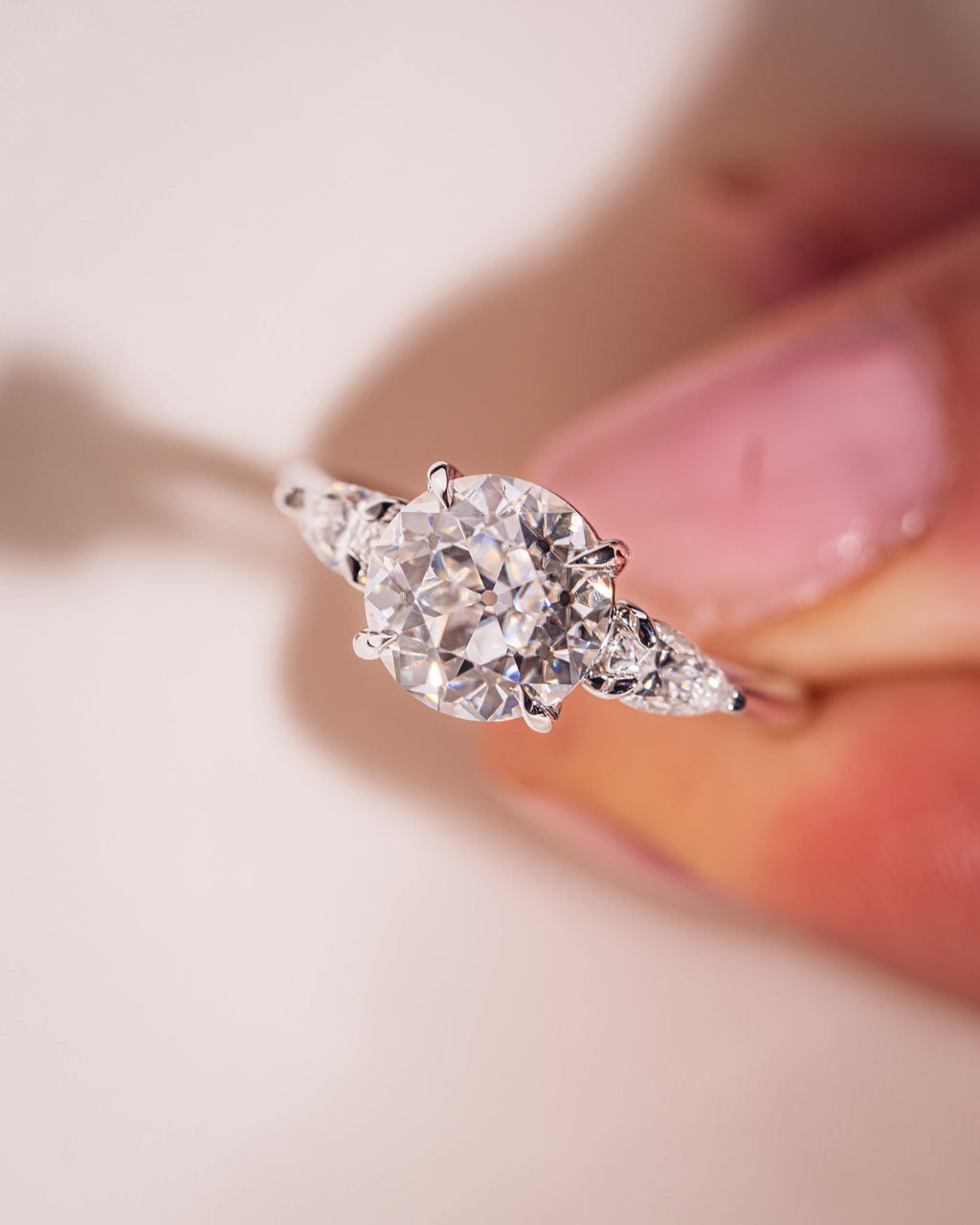 Round and Pear-Shaped Moissanite Engagement Ring – Brilliant, Ethical & Timeless