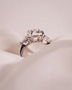 Round and Pear-Shaped Moissanite Engagement Ring – Brilliant, Ethical & Timeless