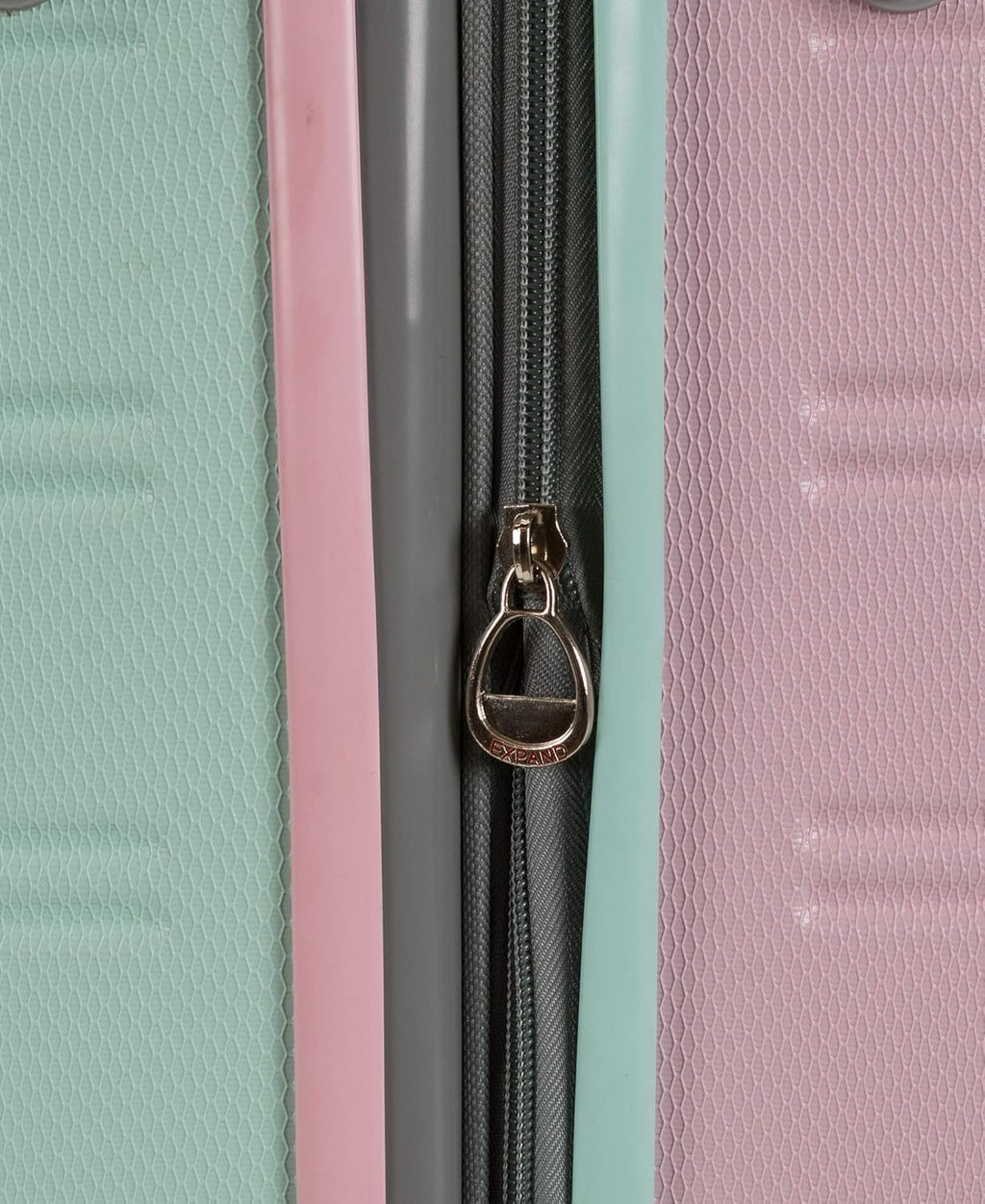 Ultra-Light Expandable Hard Shell Carry-On Suitcase with Dual Spinner Wheels – Lightweight Cabin Luggage for Air Travel and Short Trips