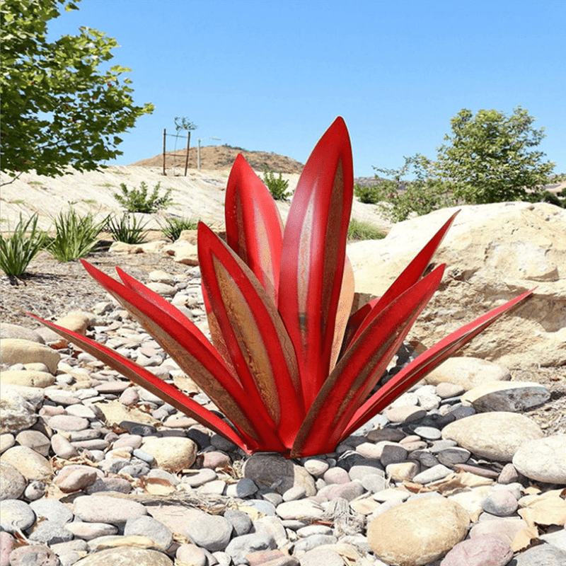 Waterproof Agave Garden Lamp – Handmade Outdoor Decorative Light with Solar Panel | Artistic Weather-Resistant Yard & Patio Illumination