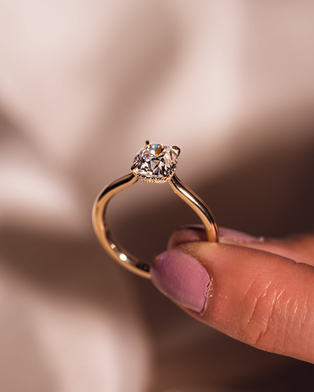 Extended Cushion Ring – Modern Statement Design with Soft Sculptural Shape