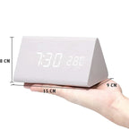LED Alarm Clock with Voice Control – Modern Display for a Clean, Minimalist Interior