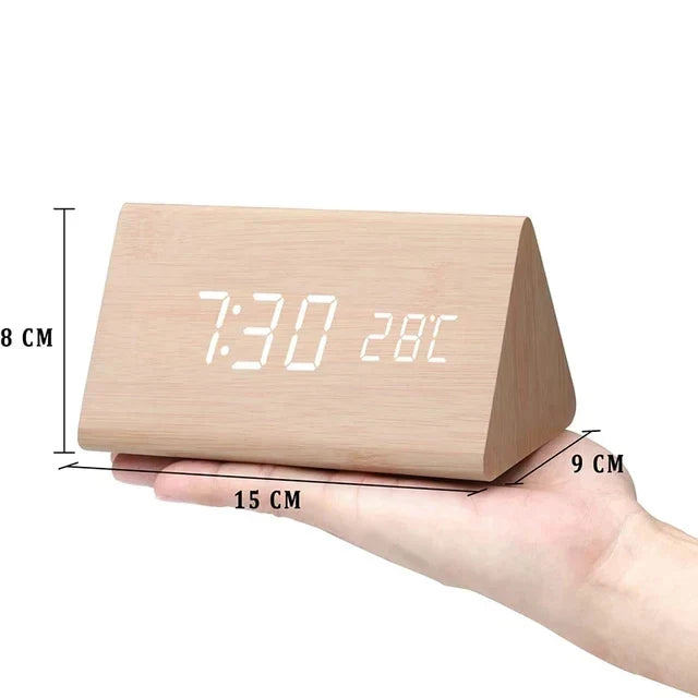LED Alarm Clock with Voice Control – Modern Display for a Clean, Minimalist Interior