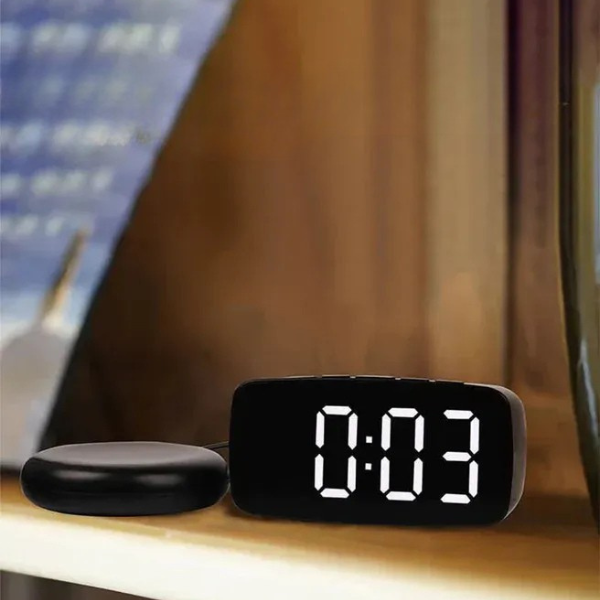 Vibrating Alarm Clock with Bed Shaker – Loud Wake-Up Alarm for Heavy Sleepers, Seniors and Deep Sleepers