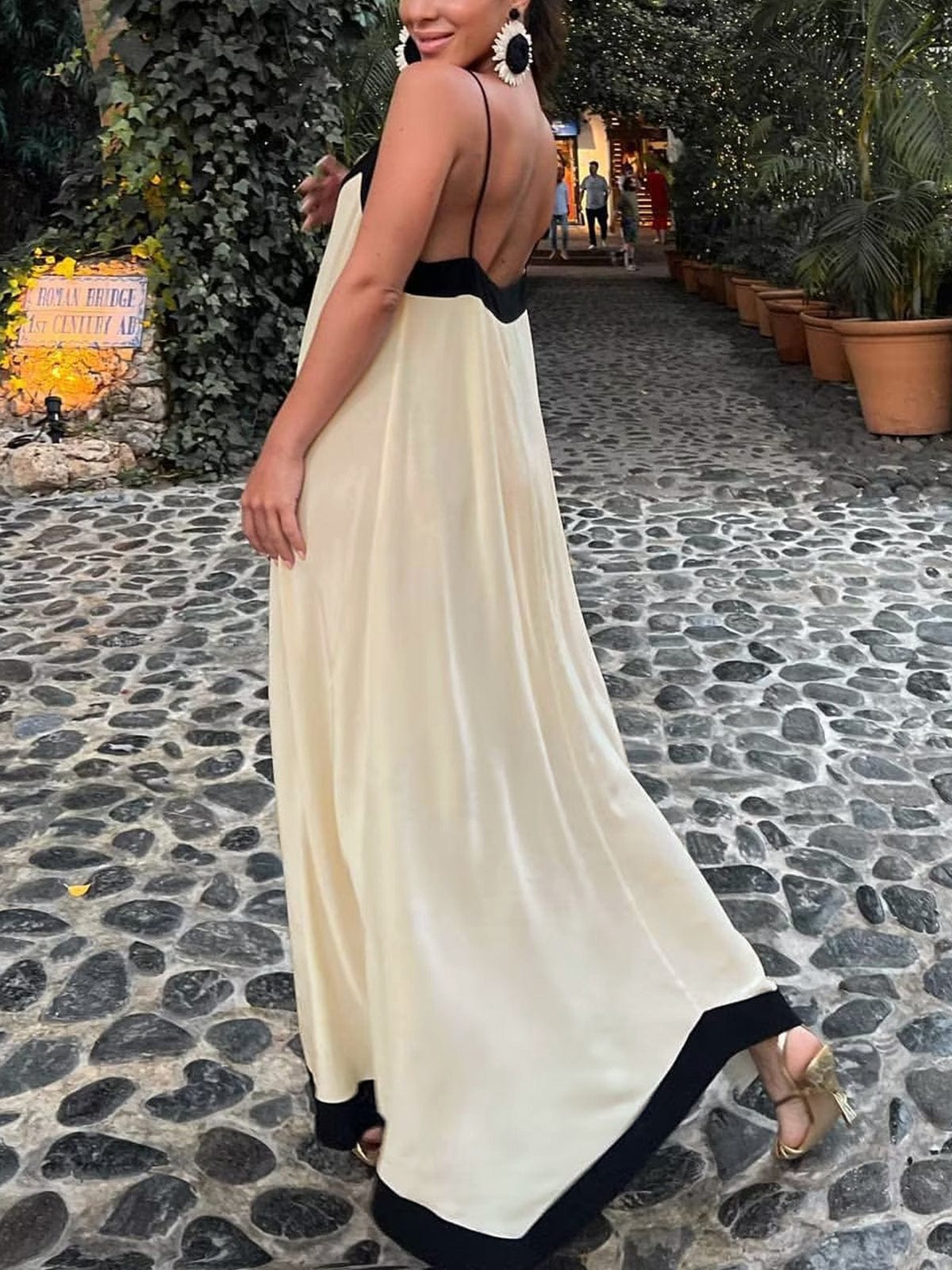 Adeltraud | Elegant V-Neck Maxi Dress with Stylish Contrasting Accents