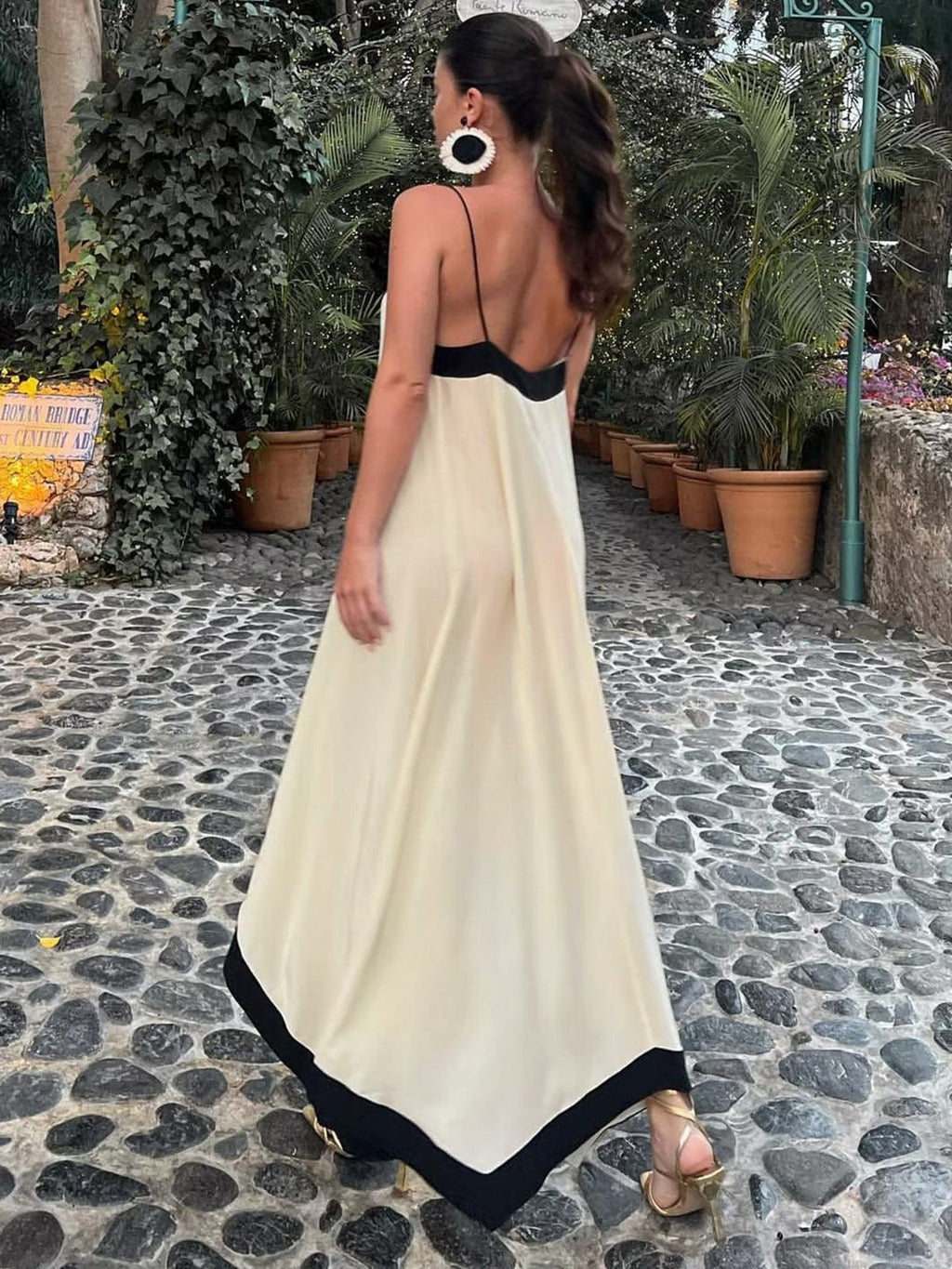 Adeltraud | Elegant V-Neck Maxi Dress with Stylish Contrasting Accents