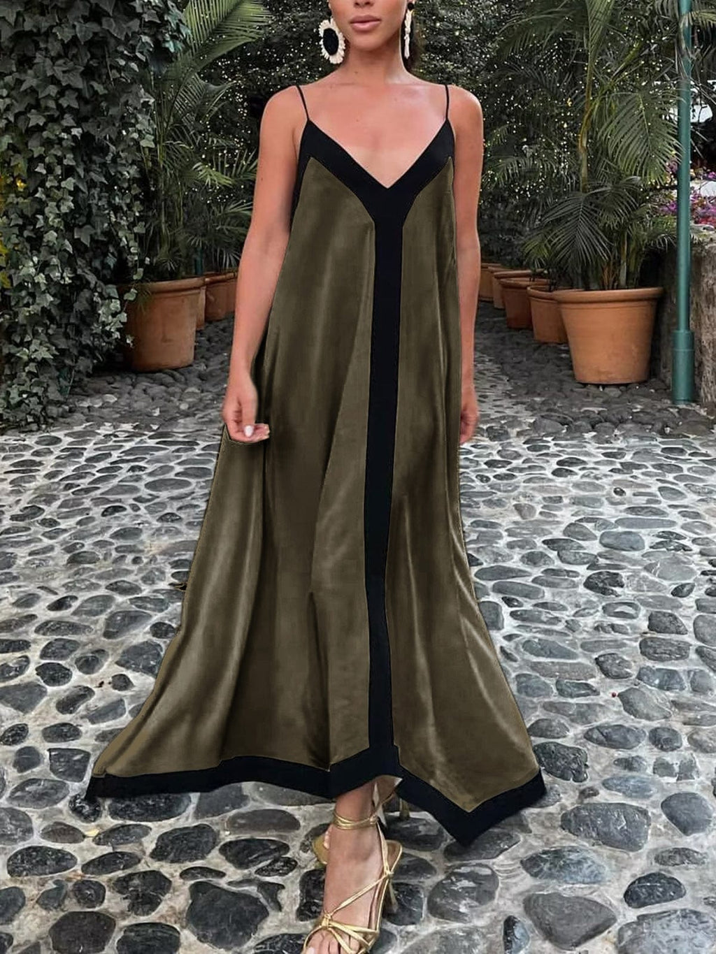 Adeltraud | Elegant V-Neck Maxi Dress with Stylish Contrasting Accents