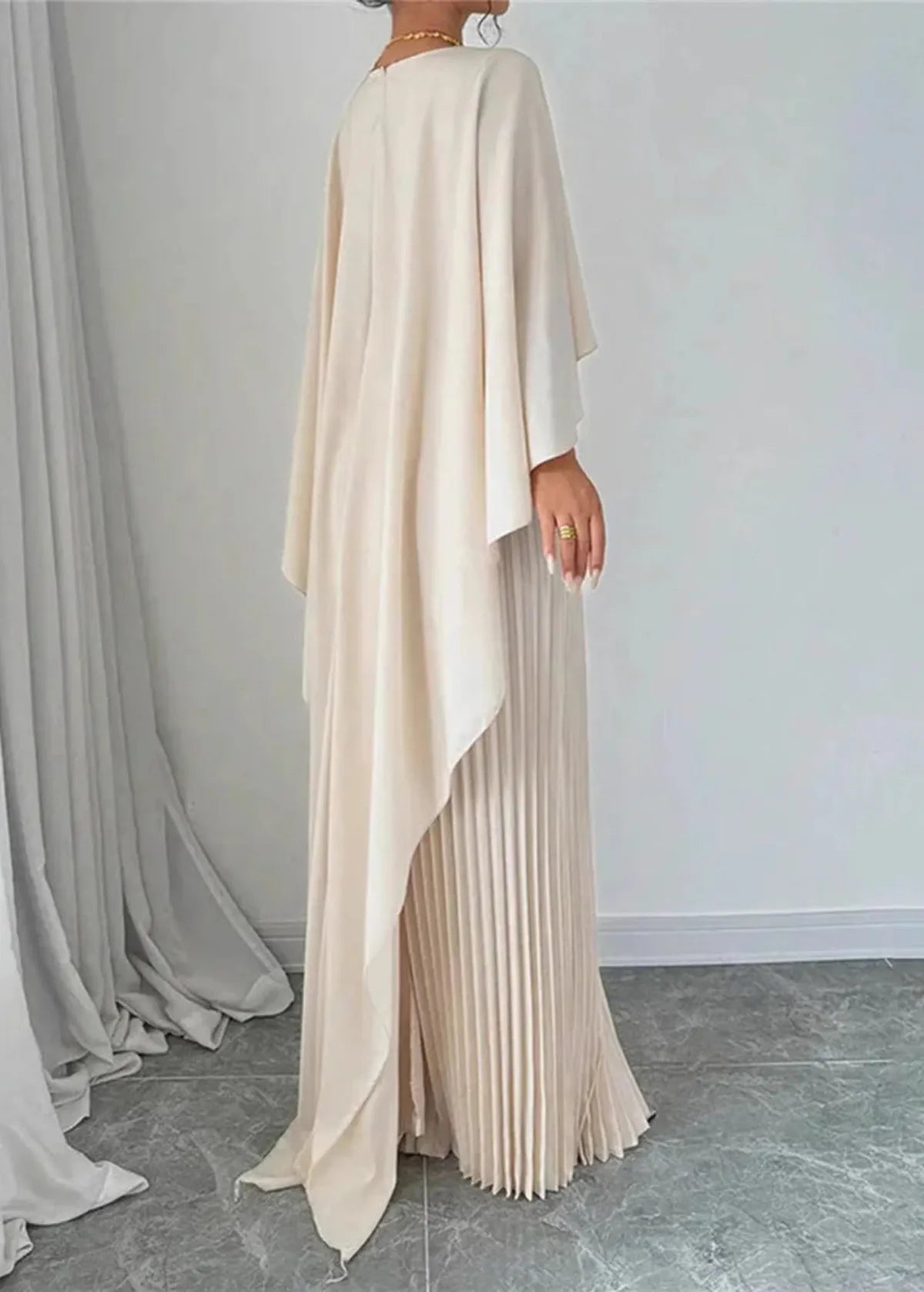 Makayla | Pleated Cape Maxi Dress for Women – Perfect for Wedding Guests