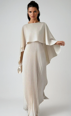Elara Wyn. – Pleated Batwing Sleeve Maxi Dress