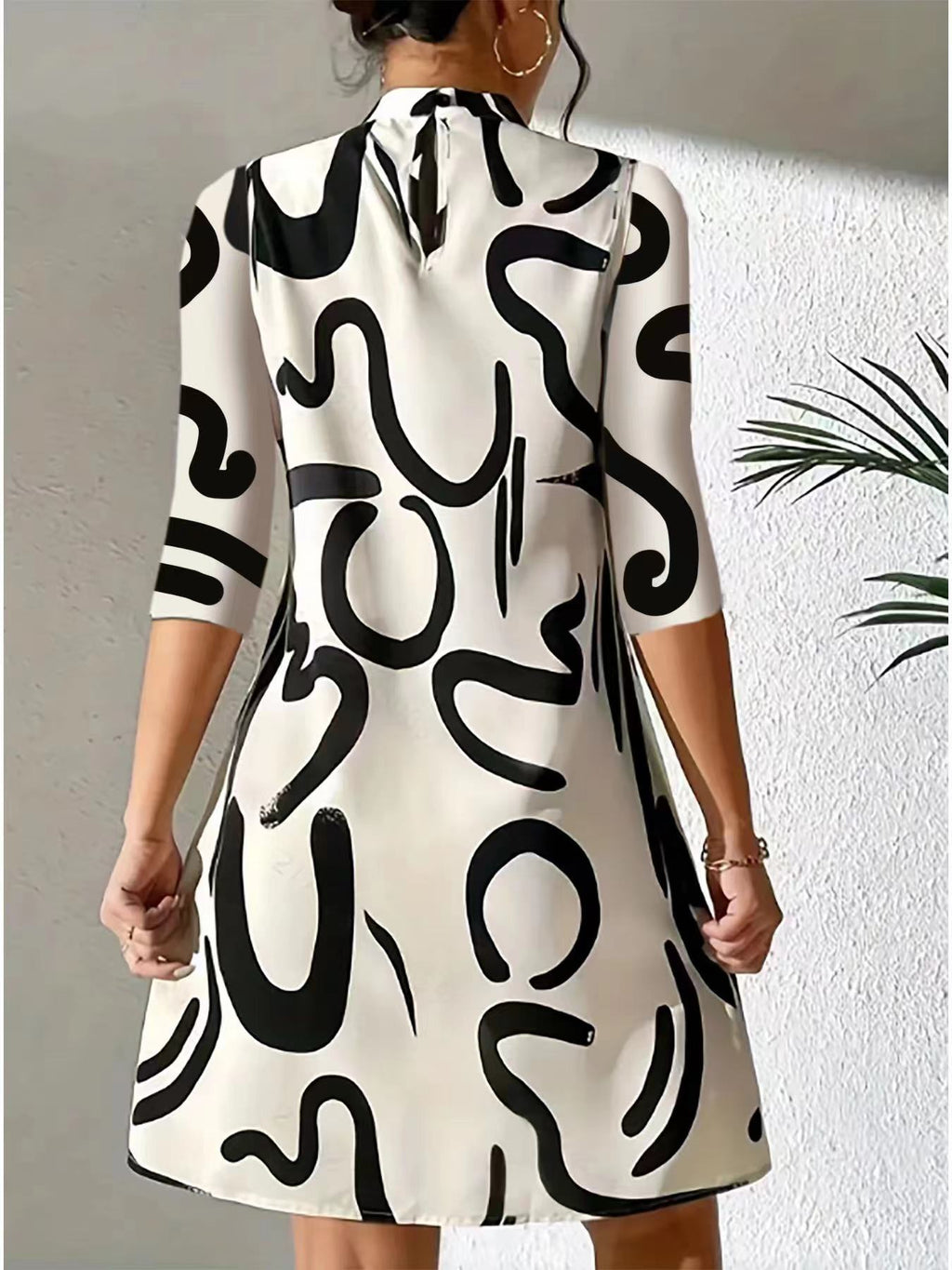 Women’s Mini Summer Dress with Round Neck and 3/4 Sleeves – Lightweight Casual Dress for Warm Weather and Everyday Wear