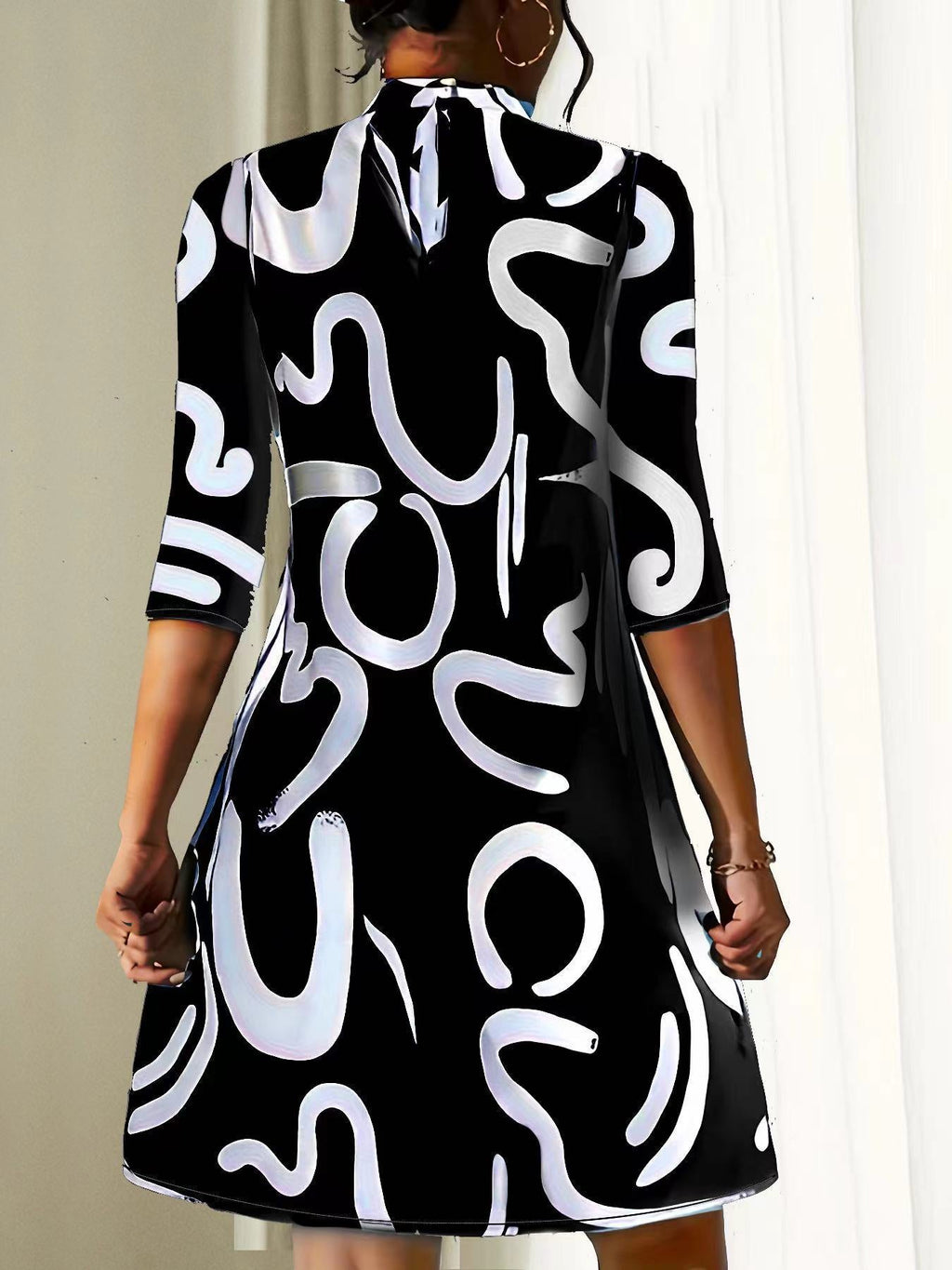 Women’s Mini Summer Dress with Round Neck and 3/4 Sleeves – Lightweight Casual Dress for Warm Weather and Everyday Wear