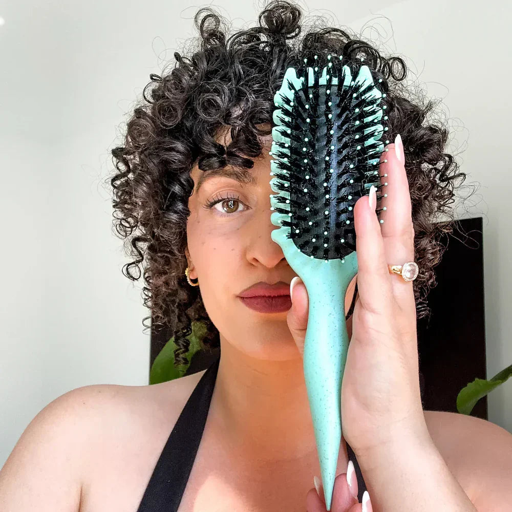 Detangling Brush for Curly Hair Care – Effortless Curl Definition Tool for Styling, Wet and Dry Hair