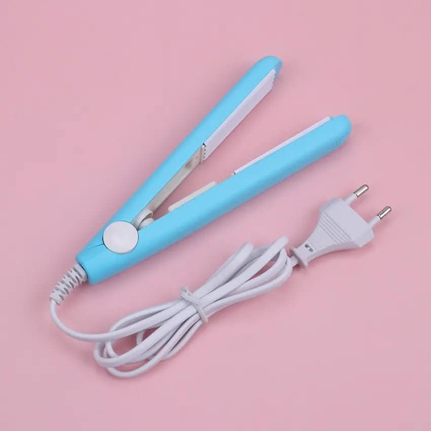 Portable Mini Hair Curler for Effortless Waves and Defined Curls – Compact Styling Tool for Travel and Everyday Hair Use