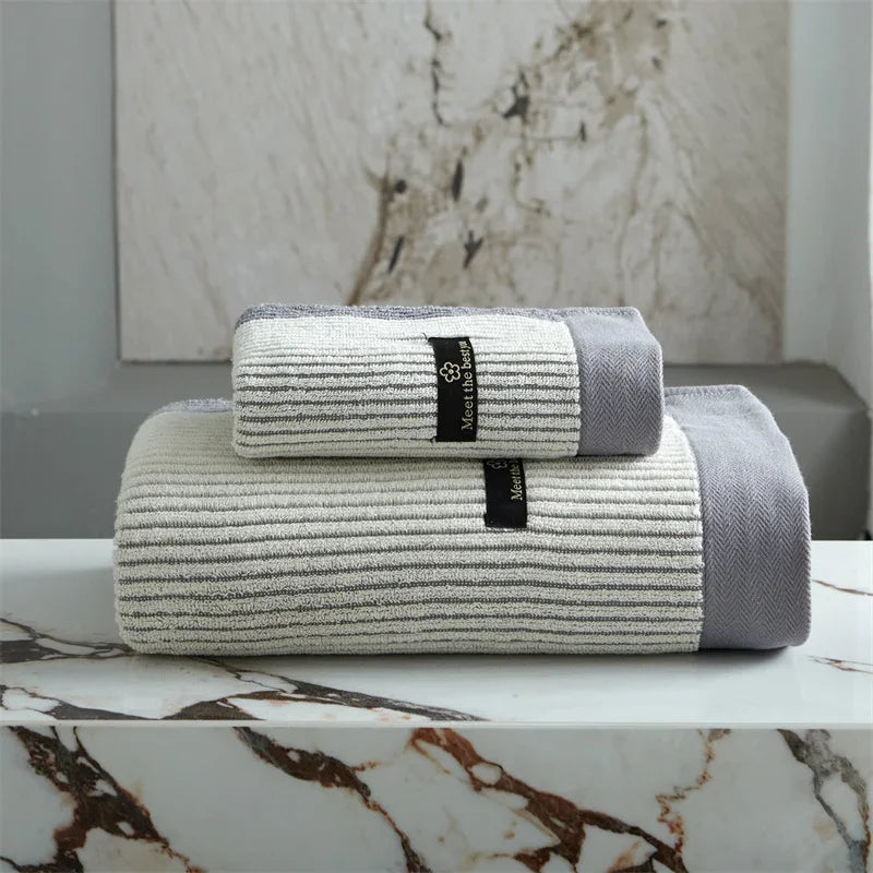 Soft Absorbent Bath Towel for Daily Use – Comfortable Bathroom Towel for Home, Shower and Everyday Care