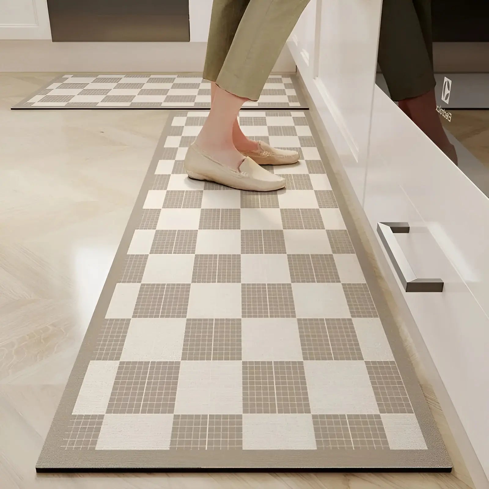 Fast-Drying Ultra-Absorbent Non-Slip Kitchen Mat - SplashEase