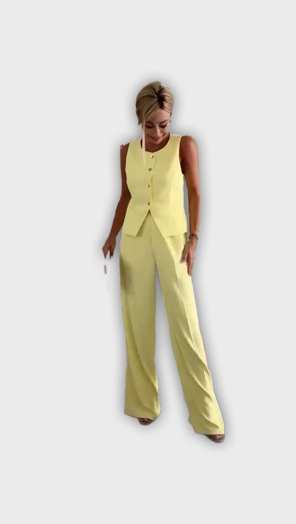 Hailiegh | Elegant Ensemble