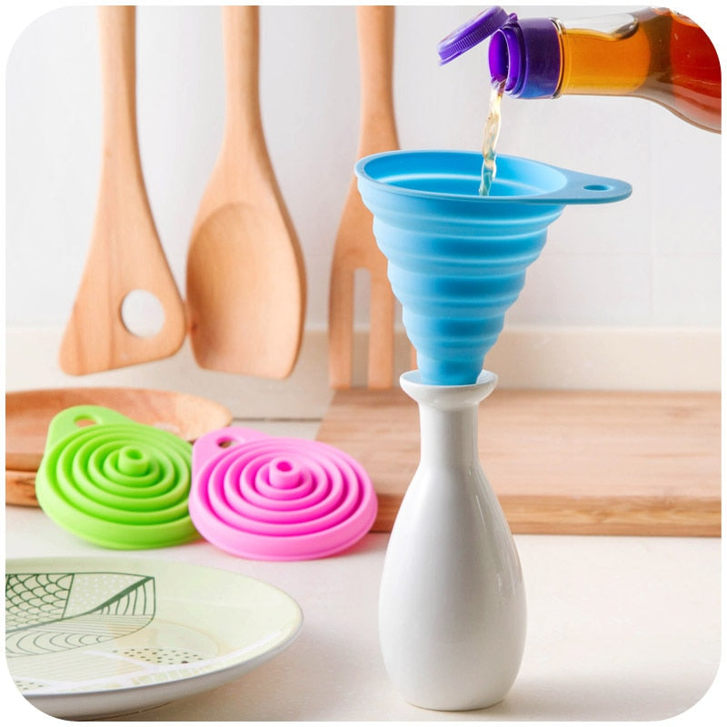 Space-Saving Collapsible Funnel for Kitchen Use – Foldable Pouring Tool for Cooking, Baking and Food Prep