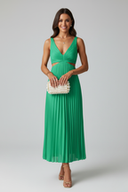 MIRA – Elegant Pleated Midi Dress