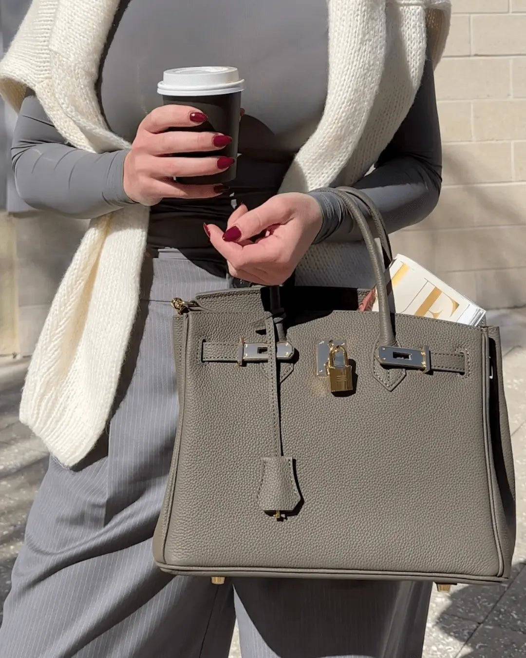 Women's Elegant Leather Handbag with Chic Closure