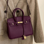 Women's Elegant Leather Handbag with Chic Closure