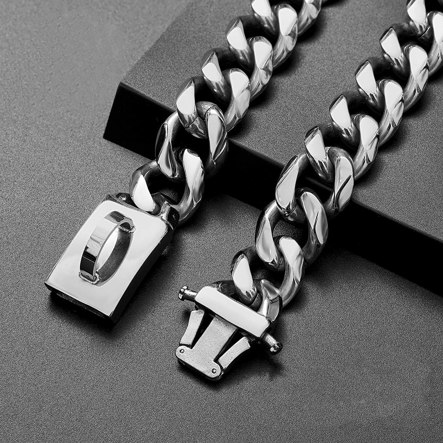 Durable Dog Collar for Everyday Use – Strong Adjustable Pet Collar for Walking, Training and Daily Wear