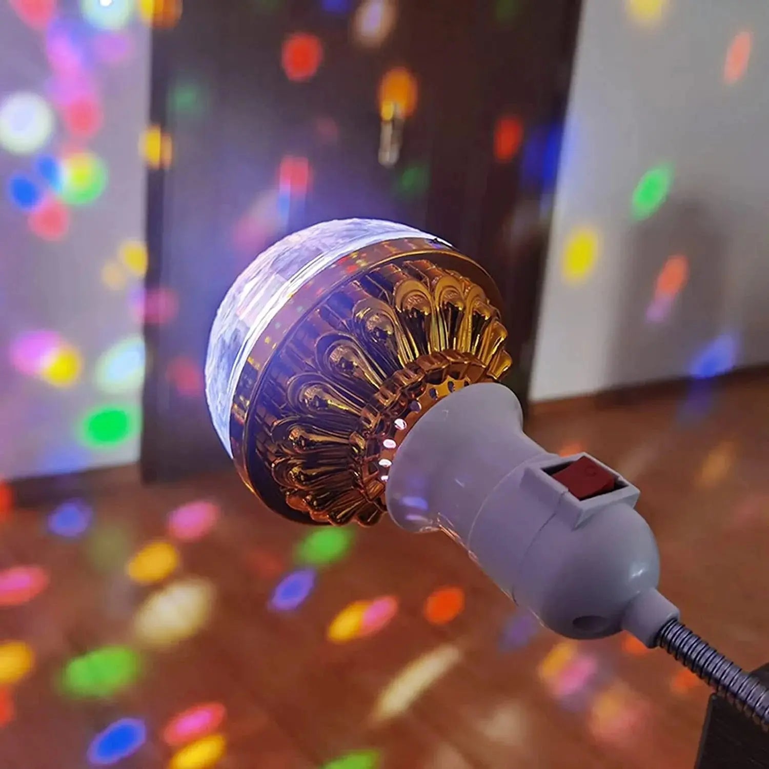 Color-Changing RGB LED Bulb with Rotating Strobe Effect – Party Light for Home Events, DJ Setups and Mood Lighting