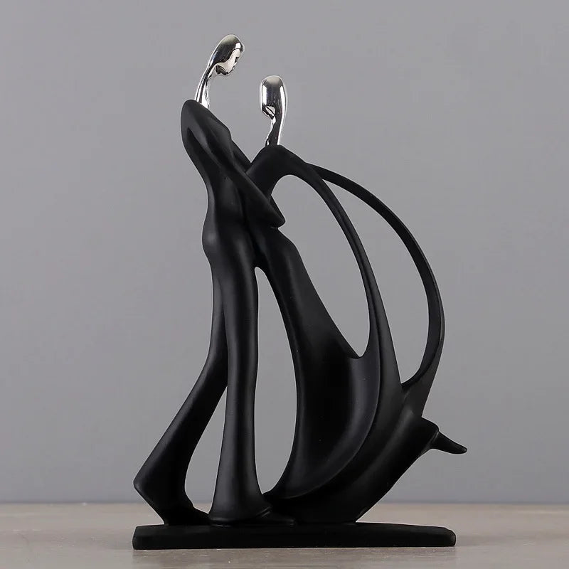 Nordic-Style Couple Sculpture in Motion – Artistic Decorative Accent for Modern Home Interiors