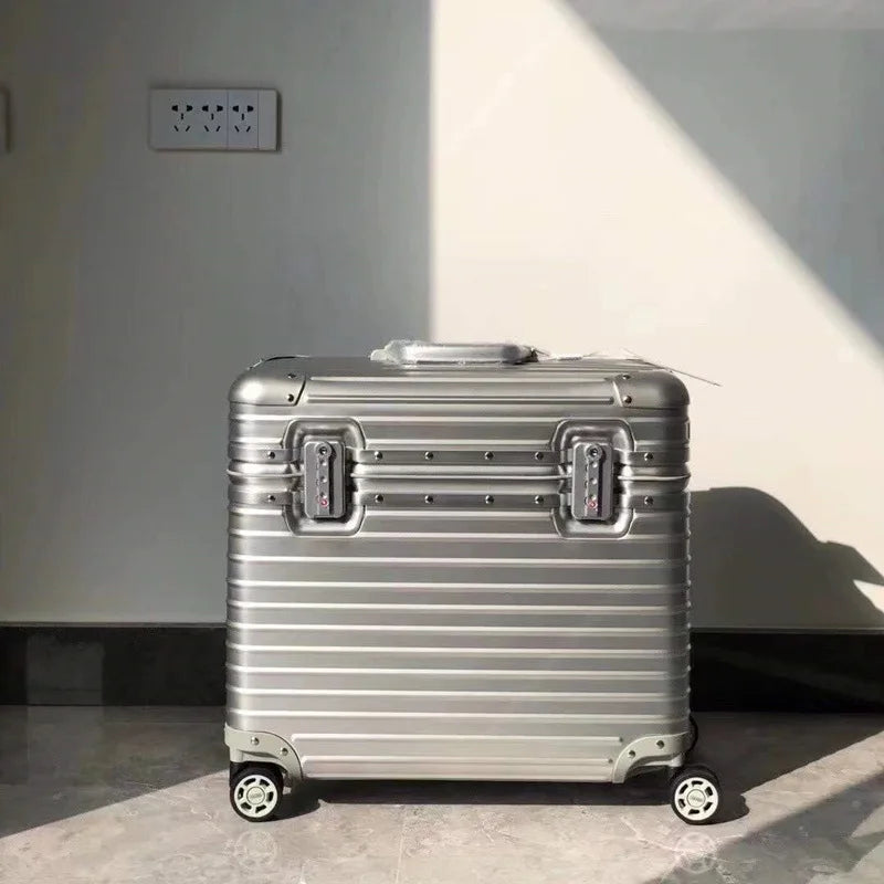 Lightweight Hard Shell Suitcase for Travel – Durable Carry-On Luggage for Business Trips and Holidays