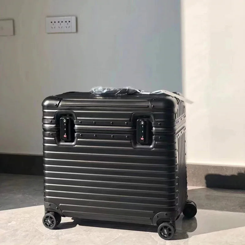 Lightweight Hard Shell Suitcase for Travel – Durable Carry-On Luggage for Business Trips and Holidays