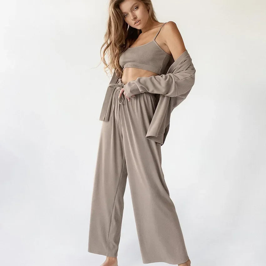 3-Piece Lounge Set for Women – Cozy Matching Outfit for Home Wear, Travel and Everyday Comfort