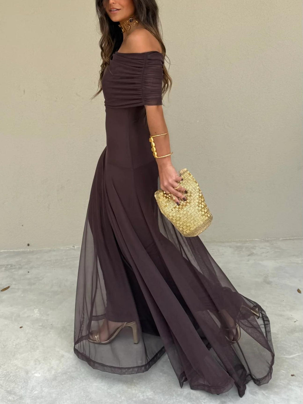 Off-Shoulder Maxi Dress – Flowing Silhouette with Elegant Draped Overlay