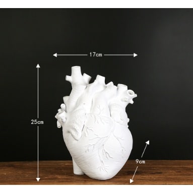 Anatomical Heart Shaped Flower Vase with Textured Vein Details and Bud Decoration Cut Glass - Image 17