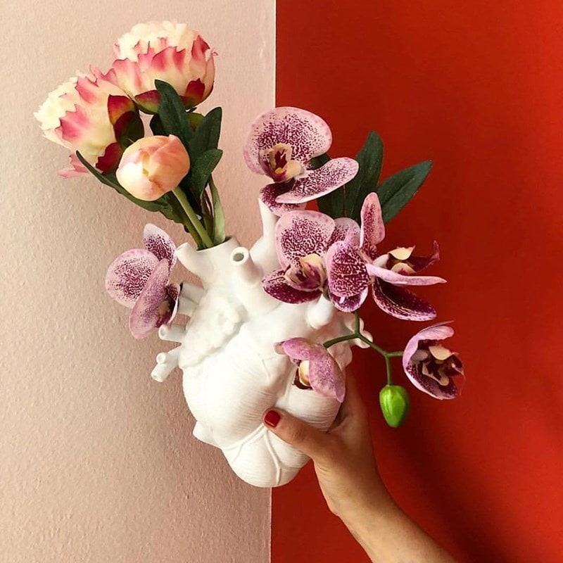 Anatomical Heart Shaped Flower Vase with Textured Vein Details and Bud Decoration Cut Glass - Image 19