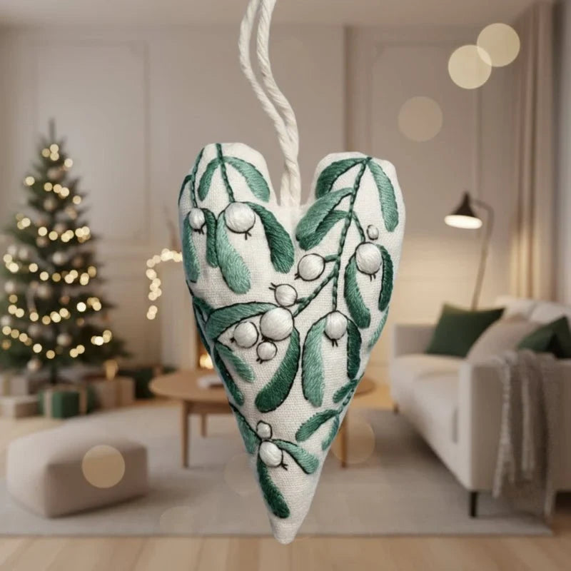 Christmas Embroidery Kit for Beginners with Heart-Shaped Ornament Fabric Thread and Hoop - Image 3