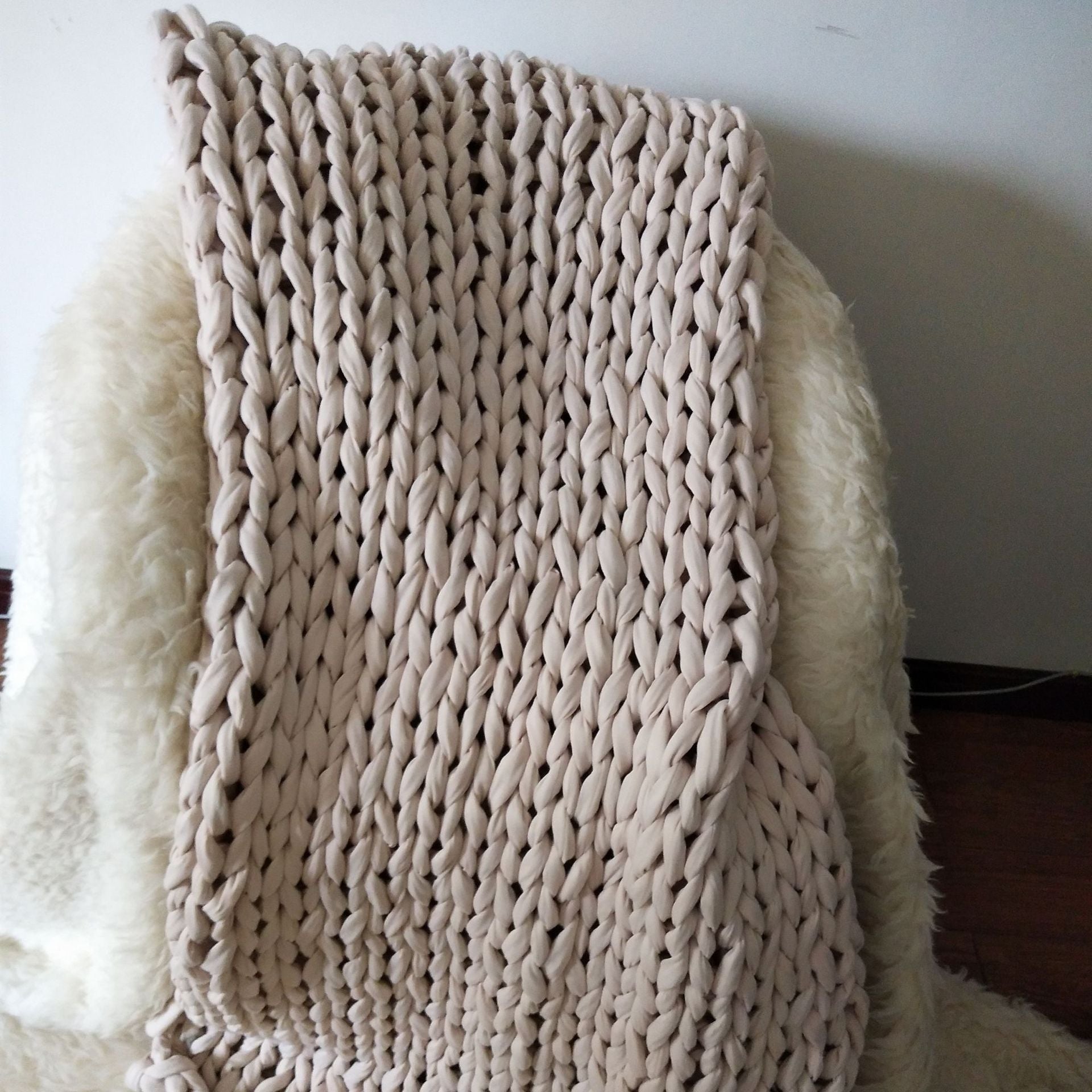 Chunky Knit Blanket with Bulky Yarn Hand-Woven Cable Throw with Soft Weighted Fill - Image 8