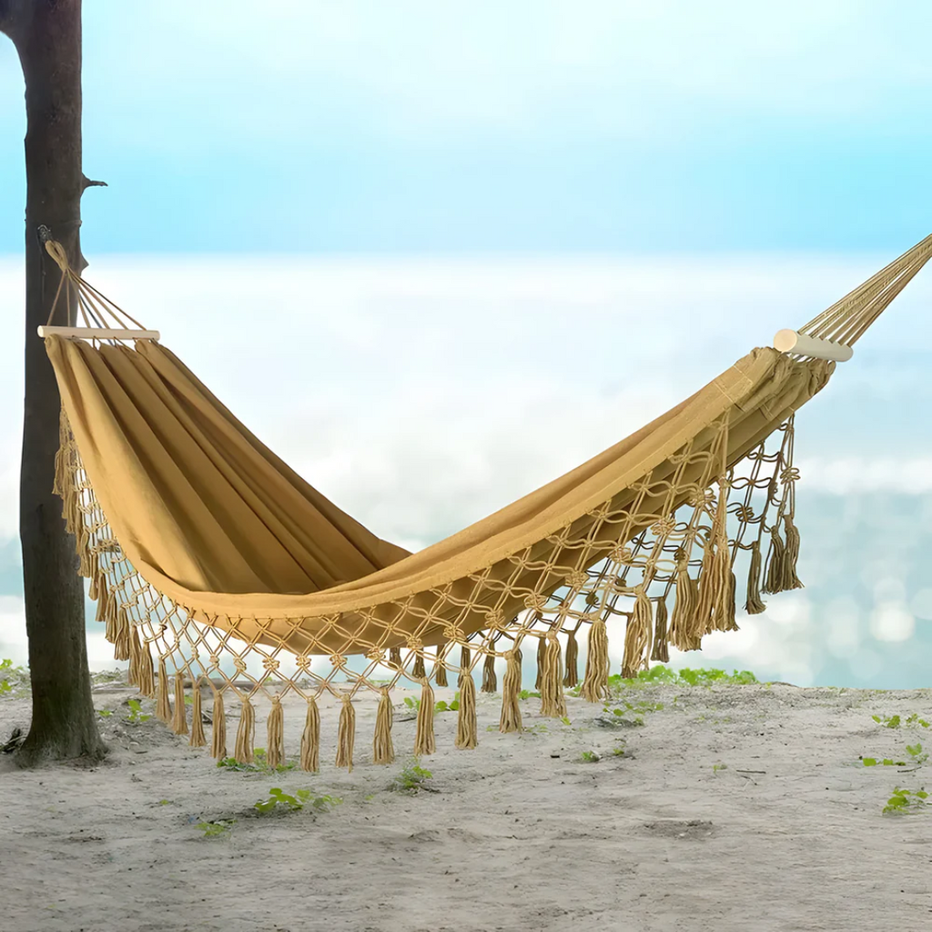 Cozy Outdoor Hammock with Wooden Supports – Perfect for Garden Relaxation
