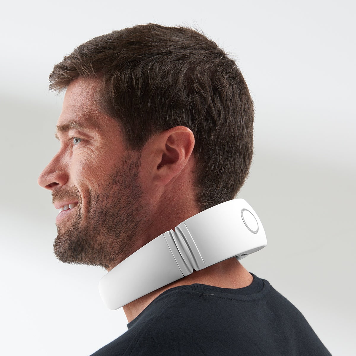 Cordless Neck Massager with Heat Vibration and Remote Control - Image 1