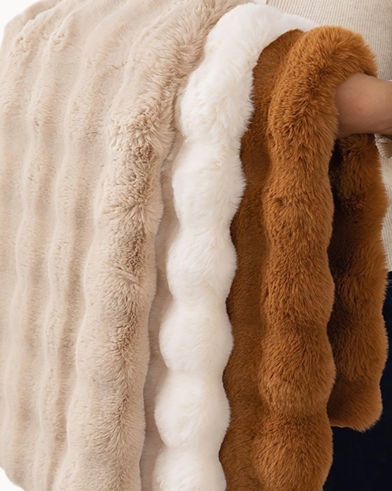Soft & Sustainable Cozy Plaid Fleece Blanket