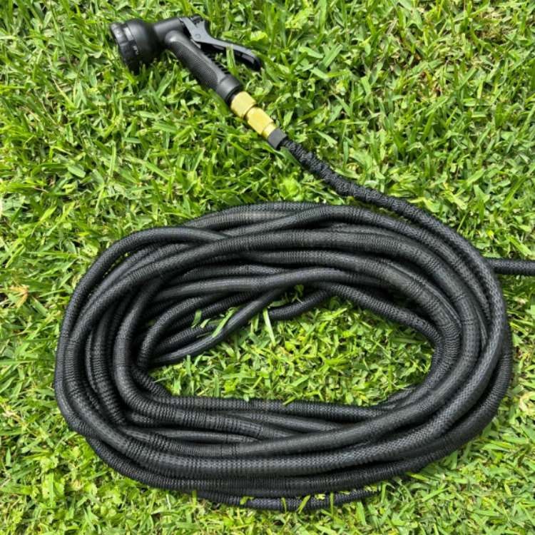Expandable Expanding Garden Hose with 8-Pattern Spray Nozzle Brass Fittings and Anti-Kink Design - Image 10