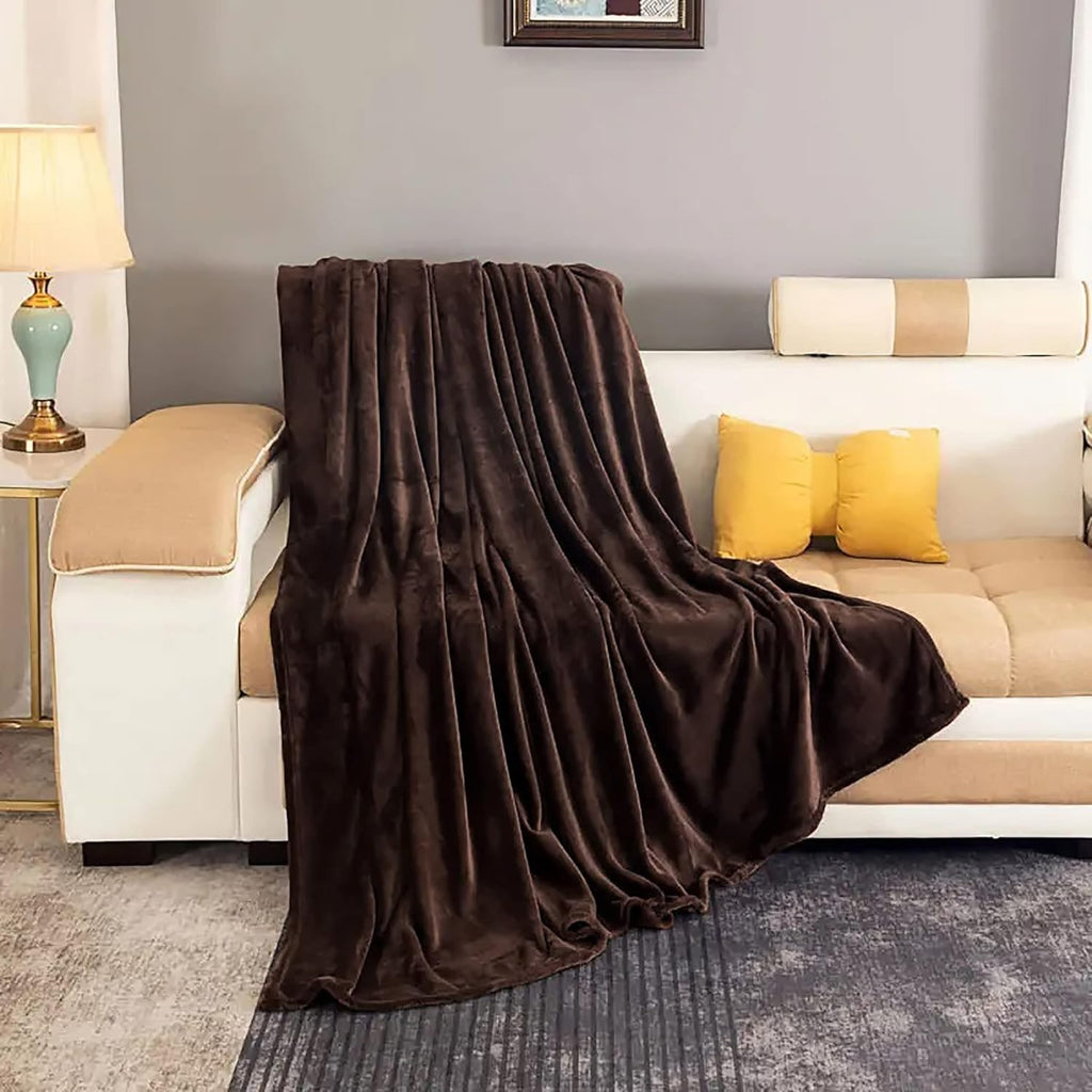 Fleece Throw Blanket with Faux Fur Plush Softness for Sofa and Bed Lightweight Cozy - Image 3