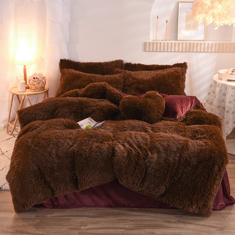Fluffy Faux Fur Duvet Cover Set for King Queen Size with Shaggy Plush Bedding and Pillowcase - Image 4