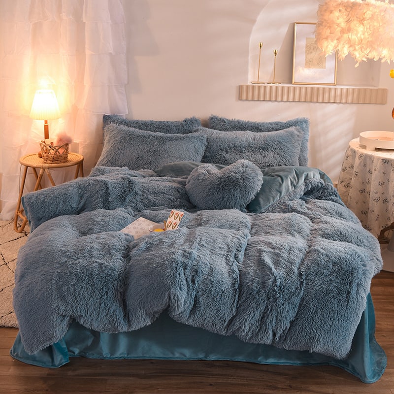 Fluffy Faux Fur Duvet Cover Set for King Queen Size with Shaggy Plush Bedding and Pillowcase - Image 9